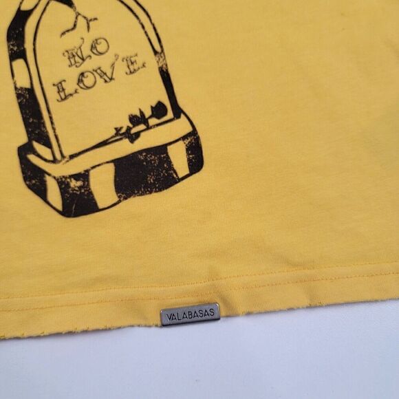 Valabasas Tattoo Shop Distressed Studded Tee T-Shirt Vintage Yellow Size XL Y2K - Picture 2 of 13